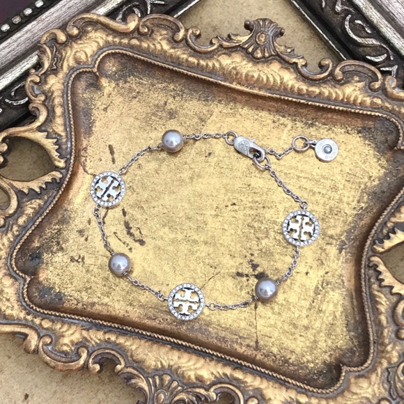 TORY BURCH • Silver Crystal Logo Gray Pearl Bracelet - Picture 5 of 5